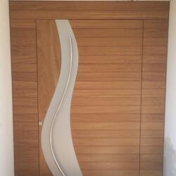 Pivot Door With Horizontal Rampote